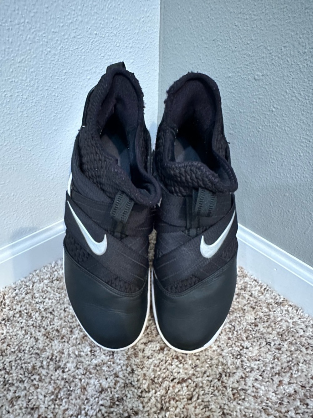 Nike Black Slip-On Sneakers with X Velcro closure -White Swoosh Accents